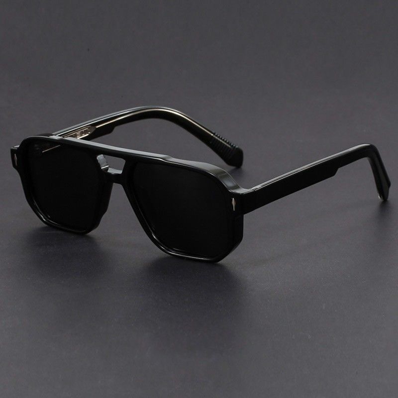 Ravino Oversized Retro Shades