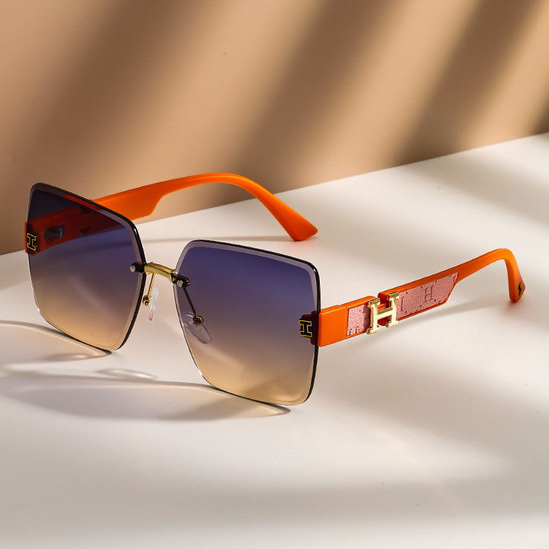 Helia Oversized Rimless Shades